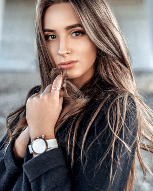 Полина